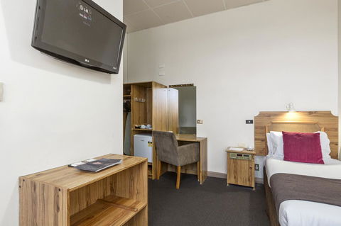 Adelaide Paringa - Tourism Canberra 7