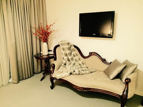 Superb Townhouse In North Adelaide - Tourism Canberra 15