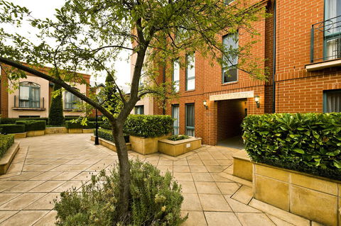 Majestic Old Lion Apartments - Tourism Canberra 18