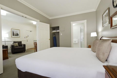 Majestic Old Lion Apartments - Tourism Canberra 8