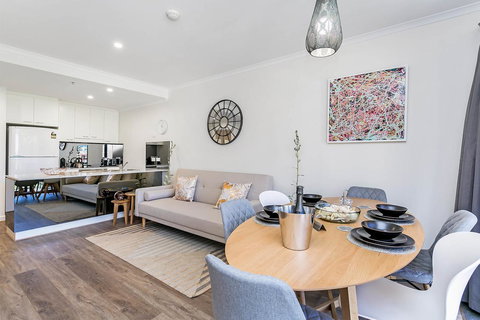 Heart Of Glenelg BnB - Tourism Canberra 9