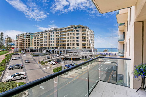 Heart Of Glenelg BnB - Tourism Canberra 13