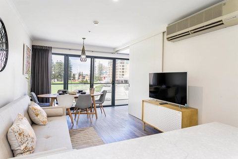 Heart Of Glenelg BnB - Tourism Canberra 8