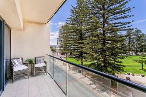 Heart Of Glenelg BnB - Tourism Canberra 12