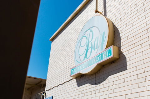Bay Motel Hotel - Tourism Canberra 26