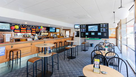 Bay Motel Hotel - Tourism Canberra 14