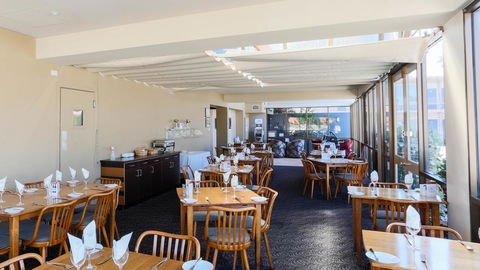 Bay Motel Hotel - Tourism Canberra 9