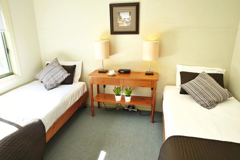 SkyView Villa - Tourism Canberra 20