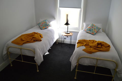 Two Cow Cottage Bed & Breakfast - Tourism Canberra 22