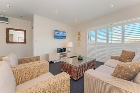 Pacific Blue 278-265 Sandy Pt Rd- Dual Key Access, Wifi, Linen And Air Conditioning - Tourism Canberra 4