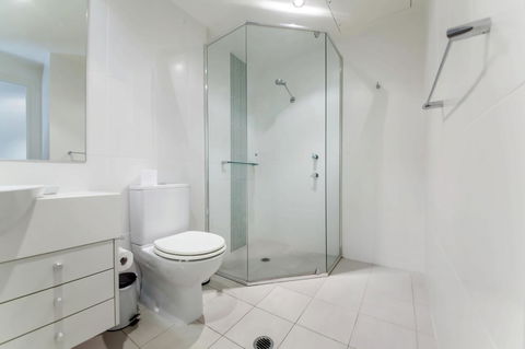 Pacific Blue 278-265 Sandy Pt Rd- Dual Key Access, Wifi, Linen And Air Conditioning - Tourism Canberra 14