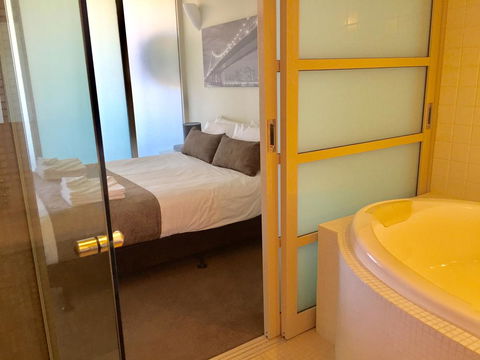 Adelaide DressCircle Apartments - North Terrace - Tourism Canberra 17