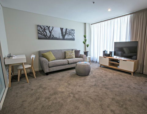 Adelaide DressCircle Apartments - North Terrace - Tourism Canberra 23