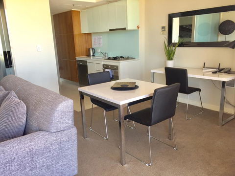 Adelaide DressCircle Apartments - North Terrace - Tourism Canberra 15