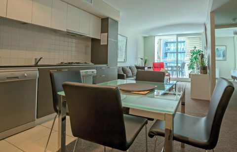 Adelaide DressCircle Apartments - North Terrace - Tourism Canberra 0