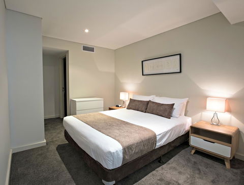 Adelaide DressCircle Apartments - North Terrace - Tourism Canberra 24
