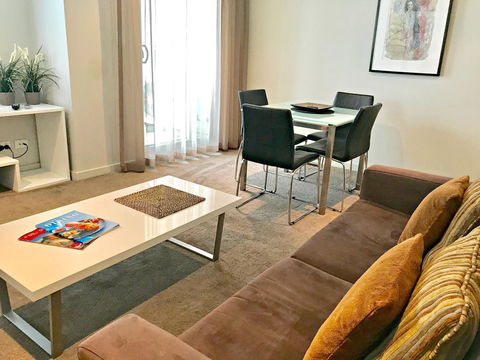 Adelaide DressCircle Apartments - North Terrace - Tourism Canberra 19