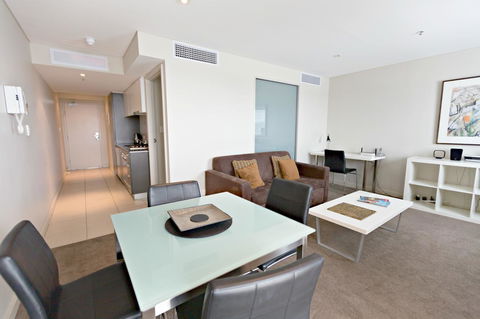 Adelaide DressCircle Apartments - North Terrace - Tourism Canberra 12