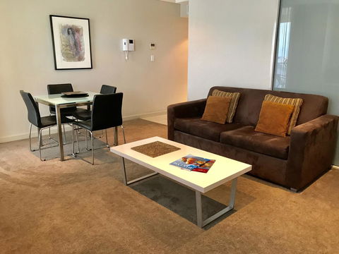 Adelaide DressCircle Apartments - North Terrace - Tourism Canberra 10