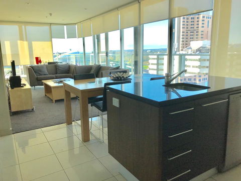 Adelaide DressCircle Apartments - North Terrace - Tourism Canberra 3