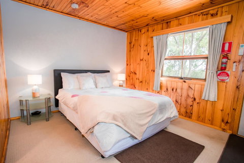Seppelts View Cabins - Tourism Canberra 33