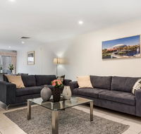 Close to City - Spacious 3 Bedroom Townhouse - Tourism Canberra