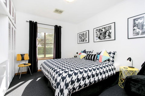 Barossa Retro BnB - Tourism Canberra 10