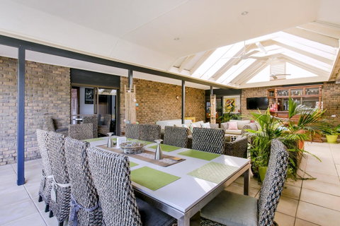 Barossa Retro BnB - Tourism Canberra 6