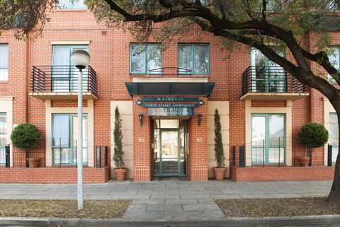 Majestic Tynte Street Apartments - Tourism Canberra 3