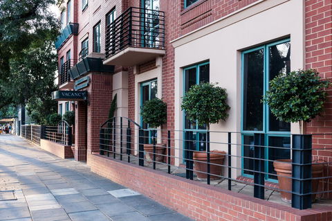 Majestic Tynte Street Apartments - Tourism Canberra 0