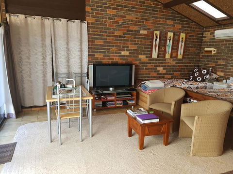 Three Linden - Tourism Canberra 2