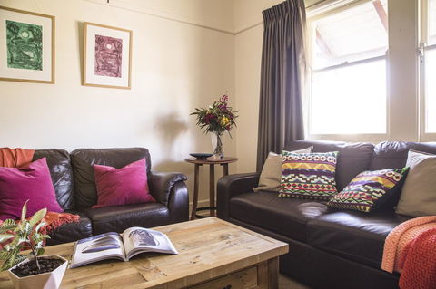 Mataro Cottage - Tourism Canberra 19