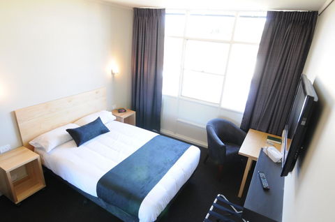 Mansfield Park Hotel - Tourism Canberra 13