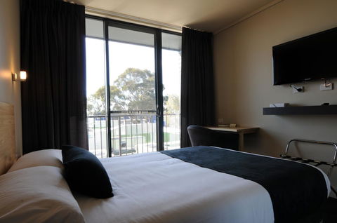 Mansfield Park Hotel - Tourism Canberra 7