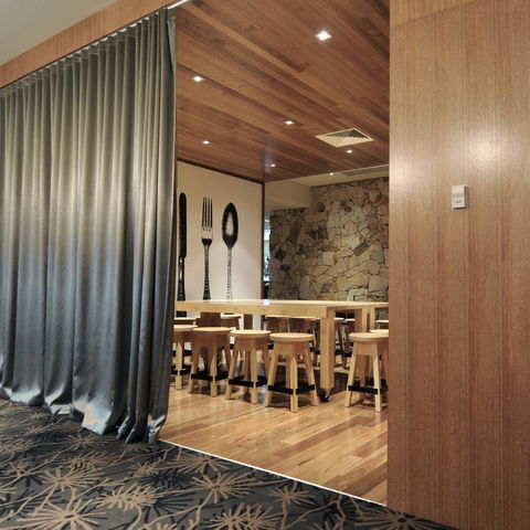 Mansfield Park Hotel - Tourism Canberra 4