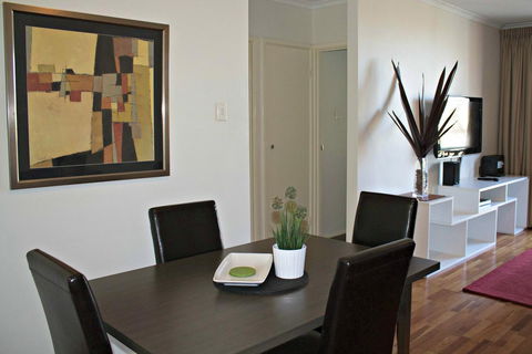 Adelaide DressCircle Apartments - Archer Street - Tourism Canberra 23
