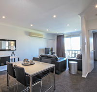 Adelaide DressCircle Apartments - Archer Street - Tourism Canberra