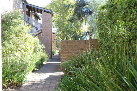 Adelaide DressCircle Apartments - Archer Street - Tourism Canberra 21