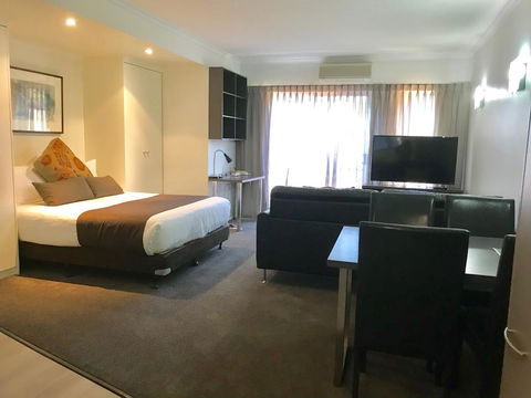 Adelaide DressCircle Apartments - Archer Street - Tourism Canberra 4