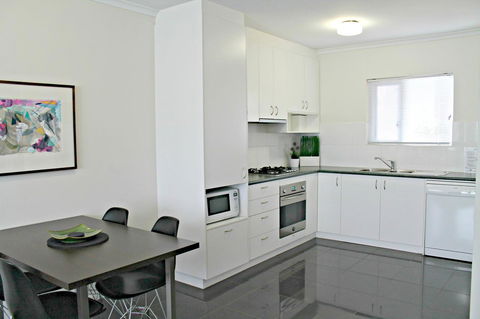 Adelaide DressCircle Apartments - Archer Street - Tourism Canberra 10