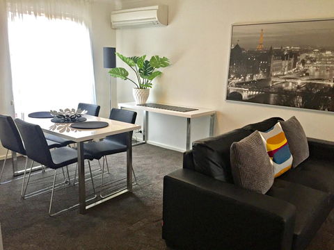 Adelaide DressCircle Apartments - Archer Street - Tourism Canberra 17