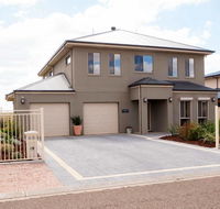 Rezare House Bed  Breakfast - Tourism Canberra