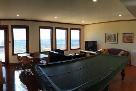 Kingsview Belair, Apartment Grand Views Of Adelaide - Tourism Canberra 3