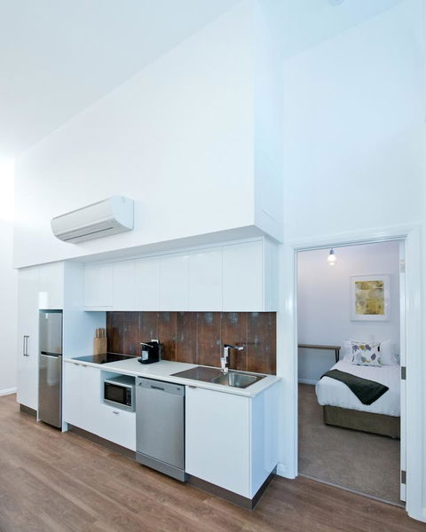 Loxton Courthouse Apartments - Tourism Canberra 9