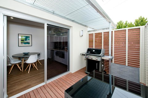 Loxton Courthouse Apartments - Tourism Canberra 4