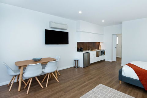 Loxton Courthouse Apartments - Tourism Canberra 17