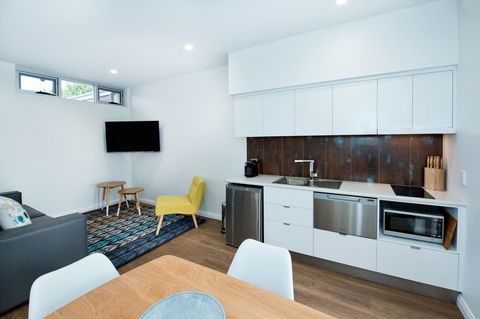 Loxton Courthouse Apartments - Tourism Canberra 15