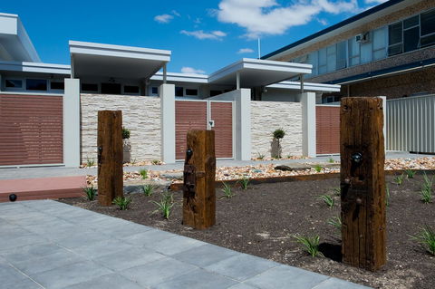 Loxton Courthouse Apartments - Tourism Canberra 7