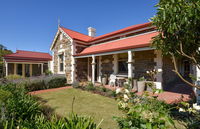 Trafalgar Premium Vintage Suites