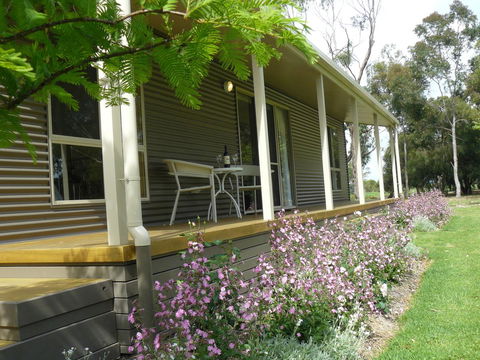 Camawald Coonawarra Cottage B&B - Tourism Canberra 1